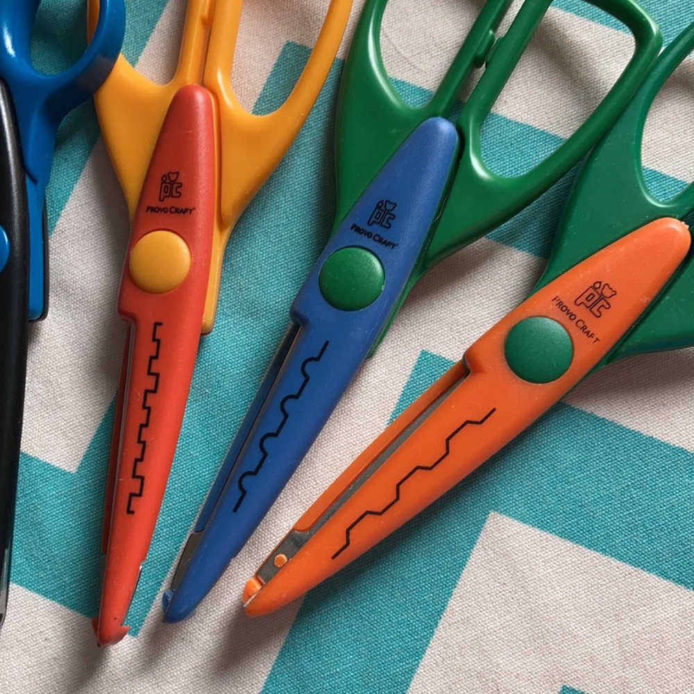 Crazy Pattern Scissors Set - Picture 2 of 4